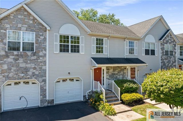 5 Edith Place, Franklin, NJ 08873