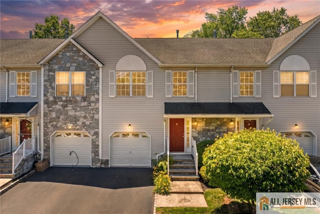 5 Edith Place, Franklin, NJ 08873