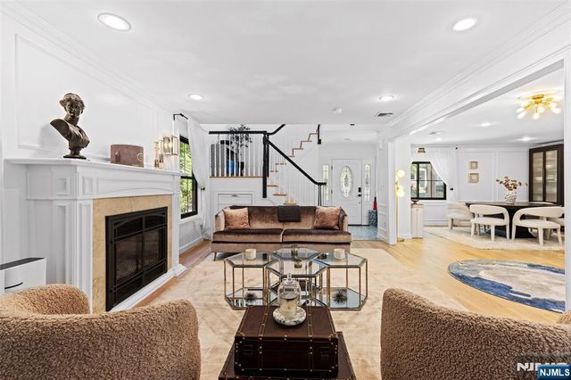502 Closter Dock Road, Closter, NJ 07624