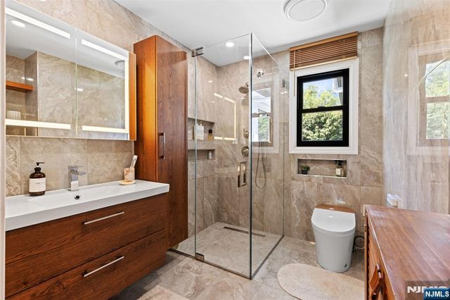 502 Closter Dock Road, Closter, NJ 07624