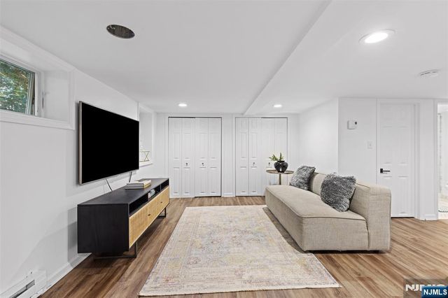502 Closter Dock Road, Closter, NJ 07624
