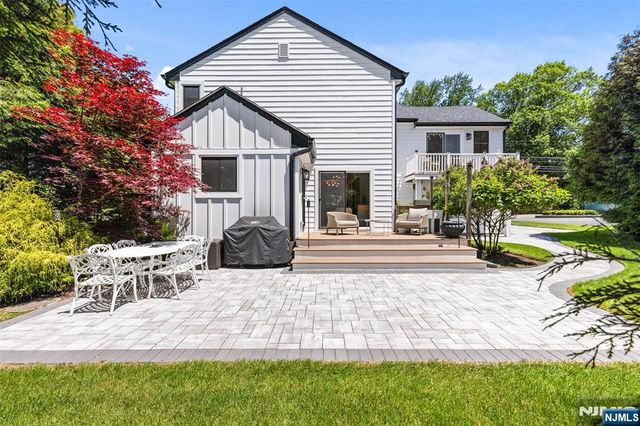502 Closter Dock Road, Closter, NJ 07624