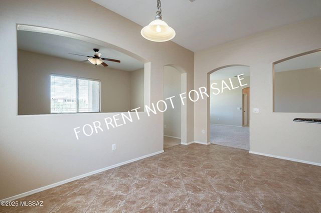 10737 S Miralago Drive, Vail, AZ 85641