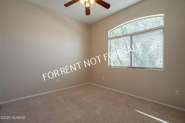 10737 S Miralago Drive, Vail, AZ 85641