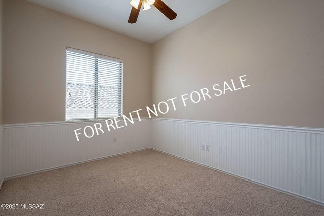 10737 S Miralago Drive, Vail, AZ 85641