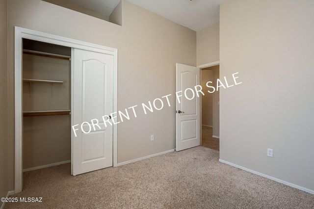 10737 S Miralago Drive, Vail, AZ 85641