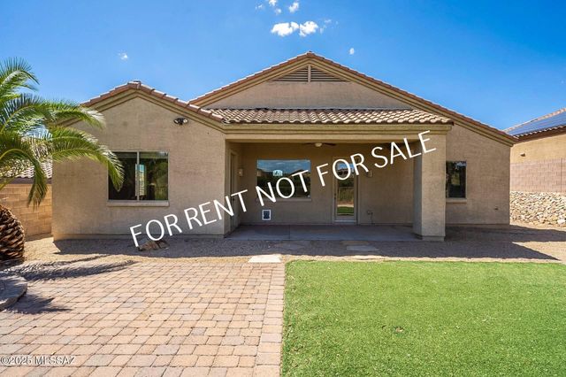 10737 S Miralago Drive, Vail, AZ 85641