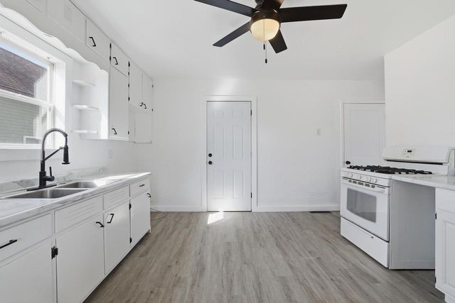 821 10TH AVENUE NORTH, Wisconsin Rapids, WI 54495