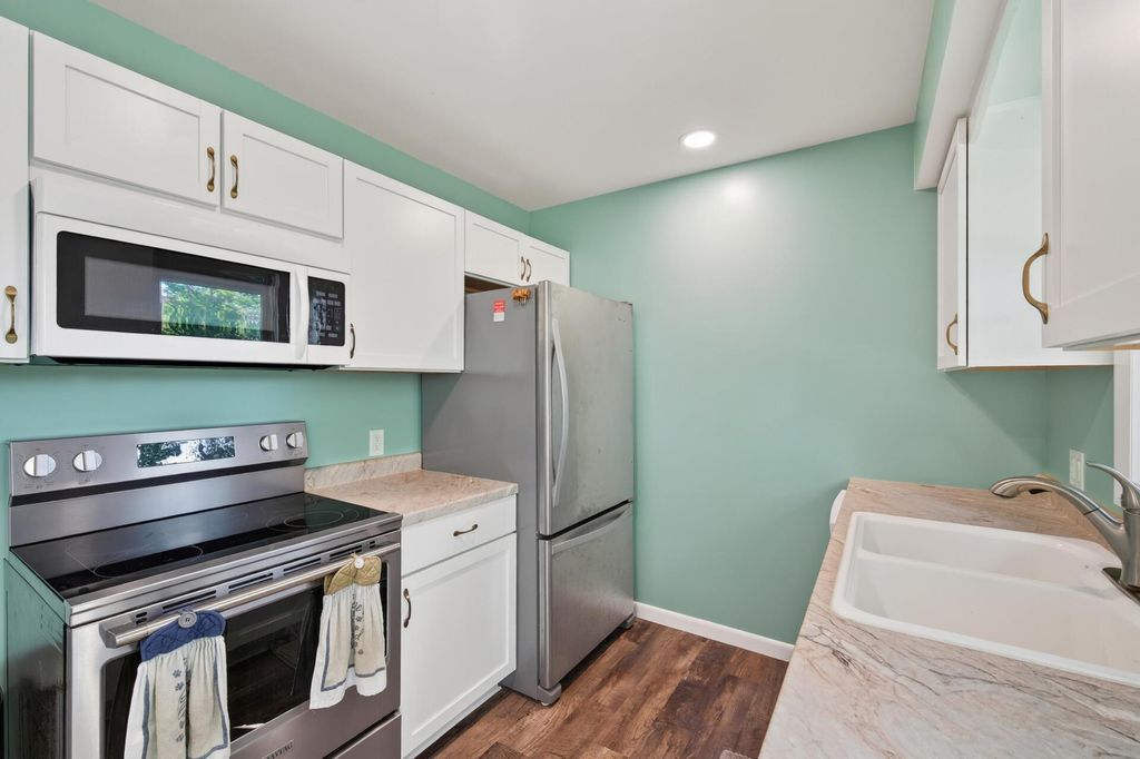 8631 Imperial Avenue S, Cottage Grove, MN 55016 — photo 5