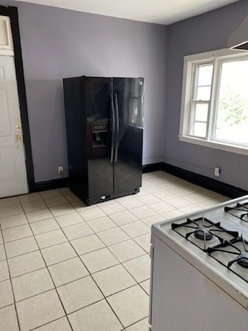18 W 111th Place 1, Chicago, IL 60628