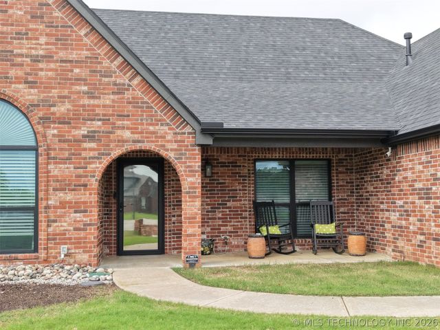 5804 E 147th Street North, Collinsville, OK 74021