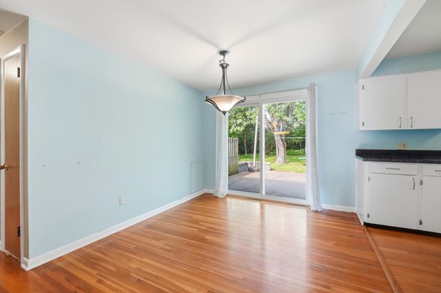 217 BRENDA LN, Columbia, MO 65201