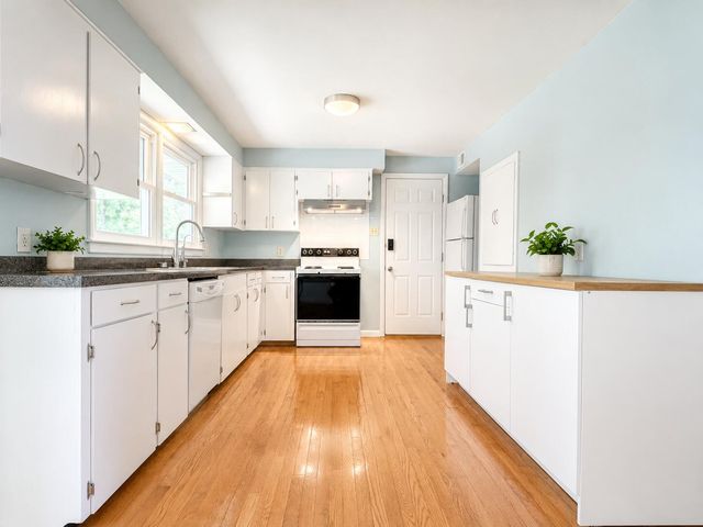 217 BRENDA LN, Columbia, MO 65201