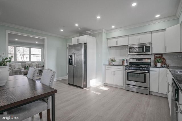 126 FAIRFAX DR, Cinnaminson, NJ 08077