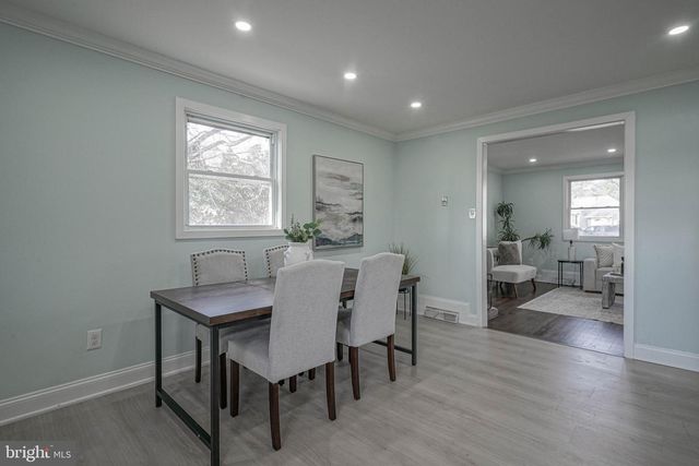 126 FAIRFAX DR, Cinnaminson, NJ 08077