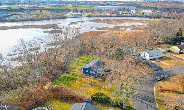 126 FAIRFAX DR, Cinnaminson, NJ 08077