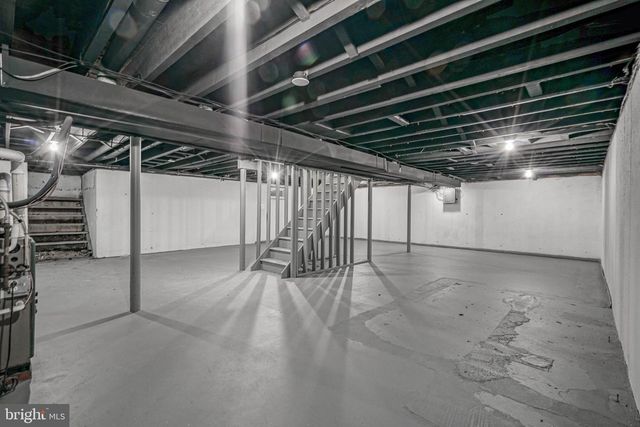 126 FAIRFAX DR, Cinnaminson, NJ 08077