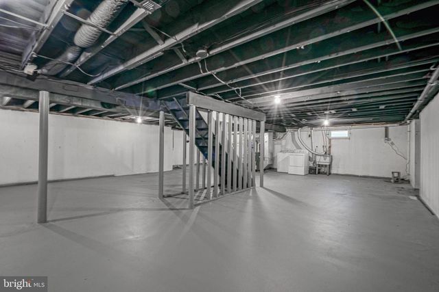 126 FAIRFAX DR, Cinnaminson, NJ 08077