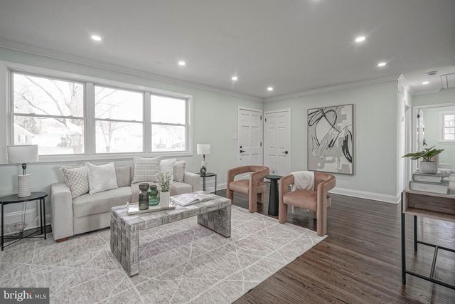 126 FAIRFAX DR, Cinnaminson, NJ 08077