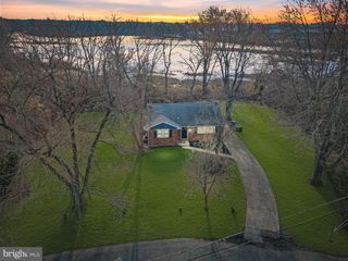 126 FAIRFAX DR, Cinnaminson, NJ 08077