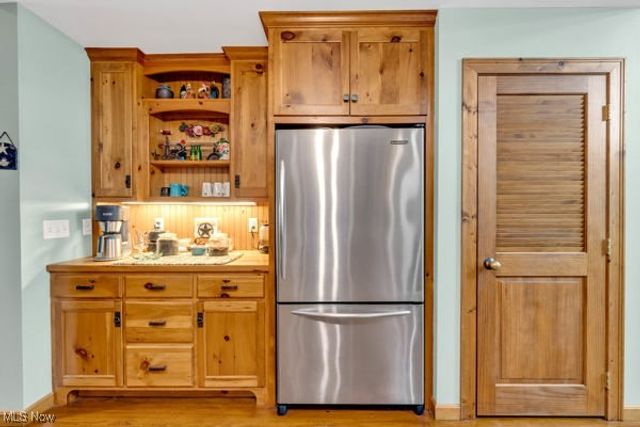 1210 High View Drive, Wadsworth, OH 44281