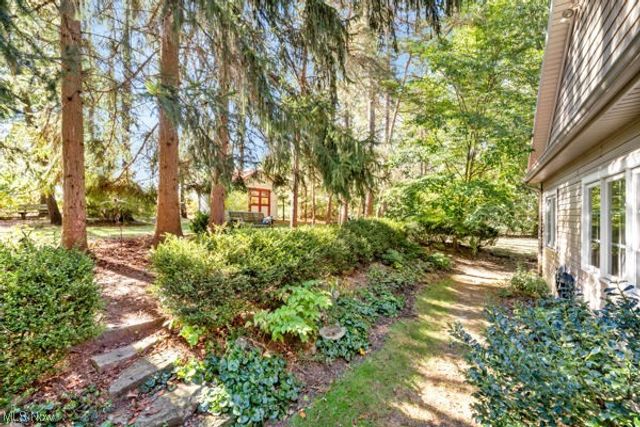 1210 High View Drive, Wadsworth, OH 44281