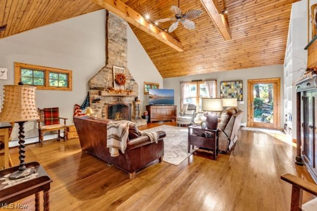 1210 High View Drive, Wadsworth, OH 44281