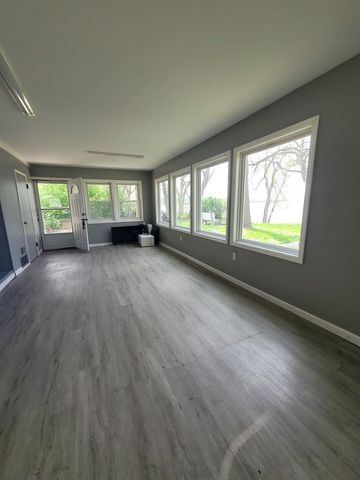 2365 S High Street, Port Byron, IL 61275