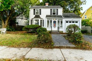 203 Ashcroft Rd, Medford, MA 02155