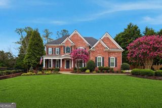 7015 Gaineswood Drive, Roswell, GA 30076