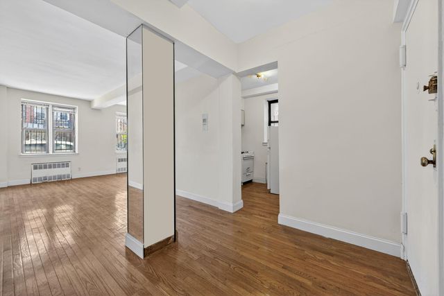 2680 E 19th Street LE, New York City, NY 11235