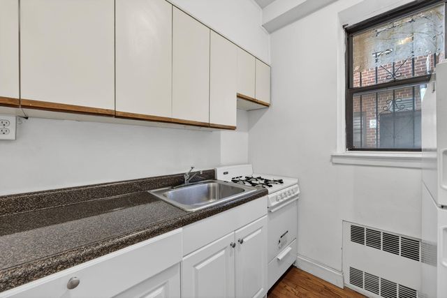 2680 E 19th Street LE, New York City, NY 11235