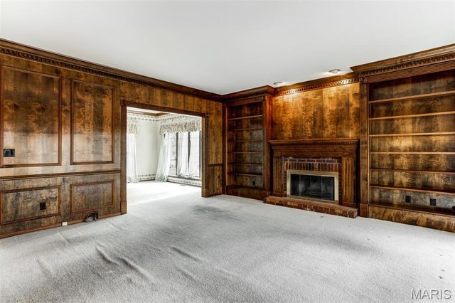 719 Carman Meadows Drive, Manchester, MO 63021