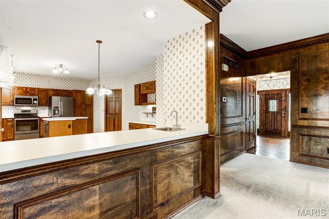 719 Carman Meadows Drive, Manchester, MO 63021