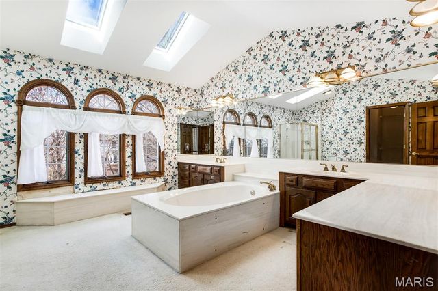 719 Carman Meadows Drive, Manchester, MO 63021