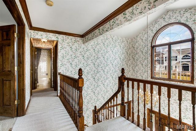 719 Carman Meadows Drive, Manchester, MO 63021