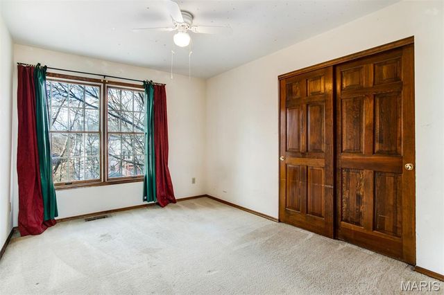 719 Carman Meadows Drive, Manchester, MO 63021