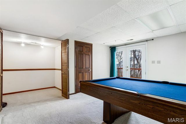 719 Carman Meadows Drive, Manchester, MO 63021