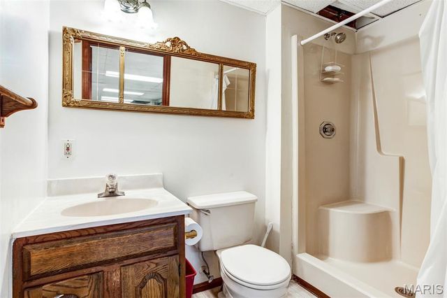 719 Carman Meadows Drive, Manchester, MO 63021