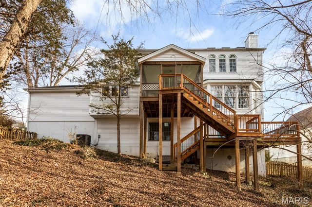 719 Carman Meadows Drive, Manchester, MO 63021