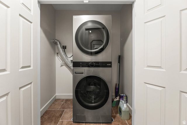 58 WHITE BARN, Pleasant View, UT 84414