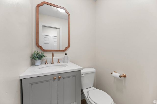 58 WHITE BARN, Pleasant View, UT 84414