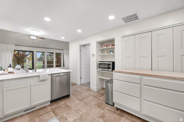 58 WHITE BARN, Pleasant View, UT 84414