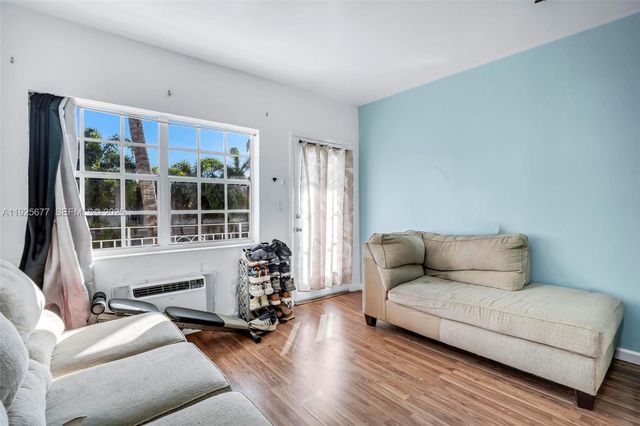 635 8th St 205, Miami Beach, FL 33139