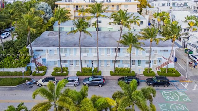 635 8th St 205, Miami Beach, FL 33139
