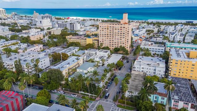 635 8th St 205, Miami Beach, FL 33139
