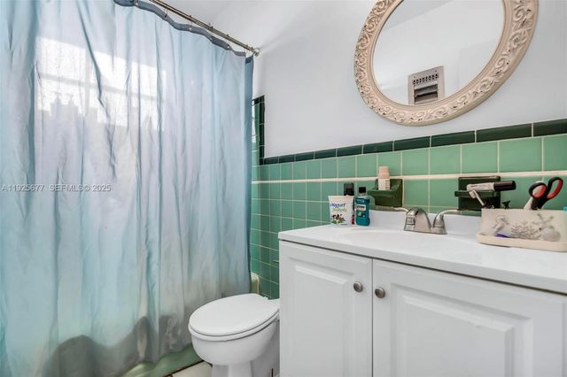 635 8th St 205, Miami Beach, FL 33139