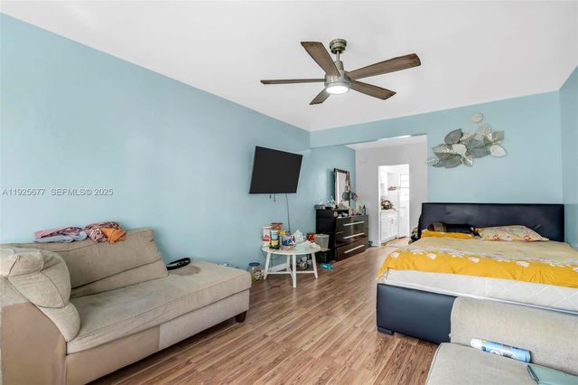 635 8th St 205, Miami Beach, FL 33139