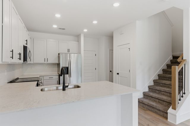 3011 Stokers Ln, Nashville, TN 37218