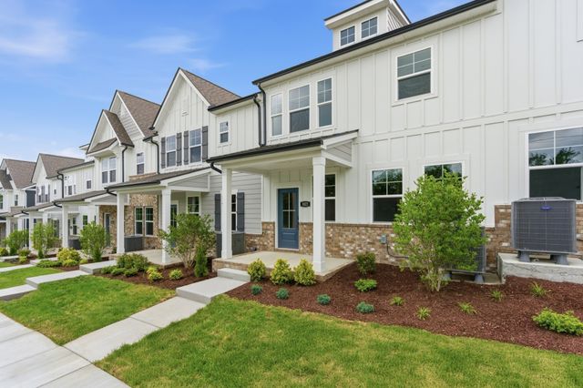 3011 Stokers Ln, Nashville, TN 37218